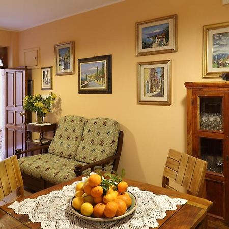 Апартаменты Casa Antico Borgo Cuseni Таормина Экстерьер фото
